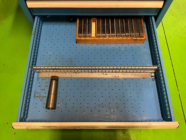 Mg ladekast zware uitvoering met inhoud (2x) - afbeelding 13 van  16