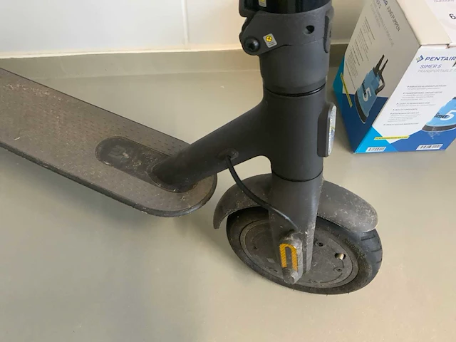 Mi elektrisch step - afbeelding 2 van  5