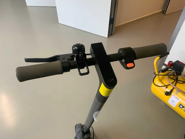 Mi elektrisch step - afbeelding 4 van  5