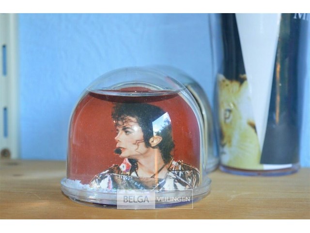 Michael jackson snowglobe en drinkbeker - afbeelding 2 van  3