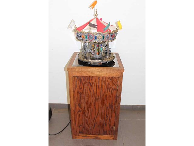 Michael ricker - draaicarrousel - decor object - afbeelding 2 van  8