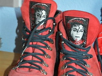 Micheal jackson schoenen + popje - afbeelding 2 van  3