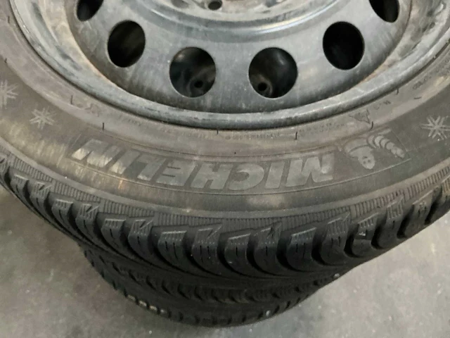 Michelin alpin 5 stalen velg met band (4x) - afbeelding 3 van  5
