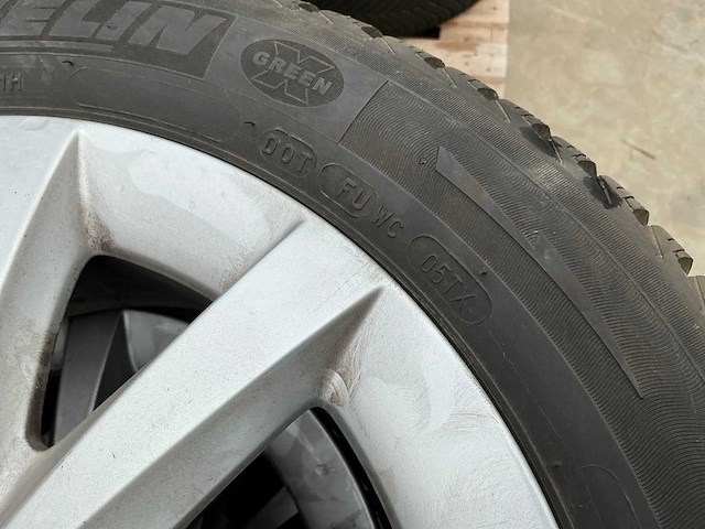 Michelin alpin autoband met aluminium velg (4x) - afbeelding 8 van  8