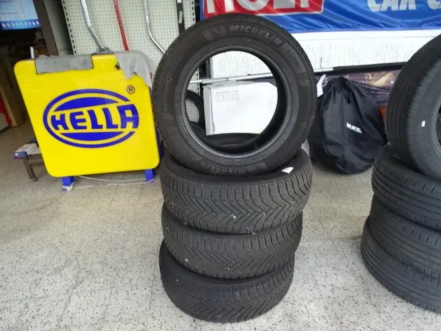 Michelin bandenset - afbeelding 1 van  3
