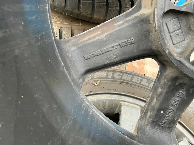 Michelin crossclimate autoband met volvo velg (3x) - afbeelding 10 van  12