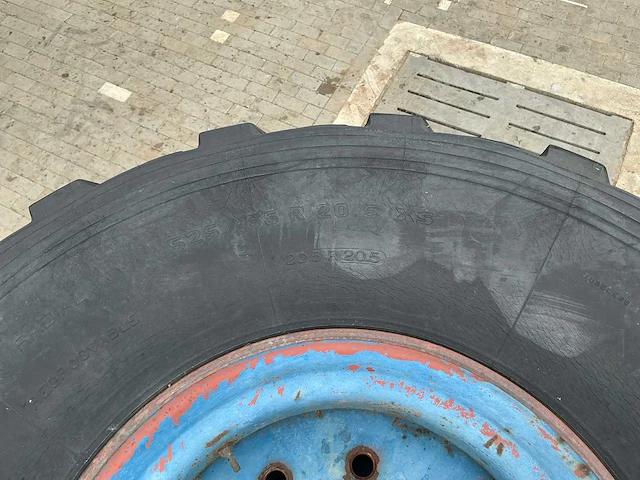 Michelin dubbele banden op velg (x4) - afbeelding 2 van  10
