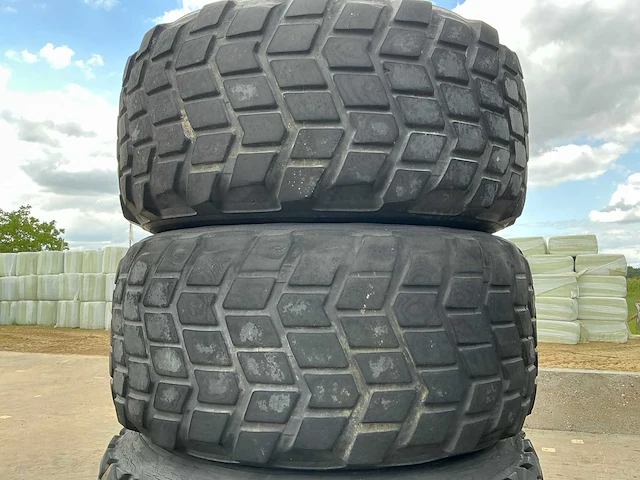 Michelin dubbele banden op velg (x4) - afbeelding 7 van  10