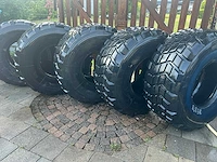Michelin dumper banden (5x) - afbeelding 1 van  13