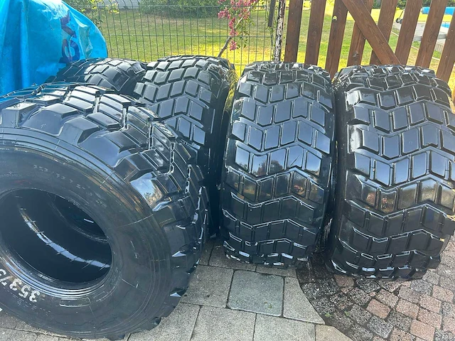 Michelin dumper banden (5x) - afbeelding 9 van  13