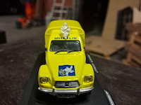 Michelin metalen auto - afbeelding 2 van  3