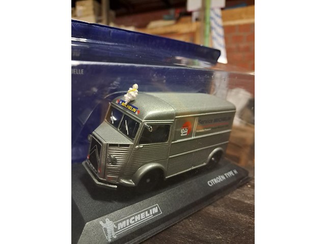 Michelin metalen auto - afbeelding 2 van  3