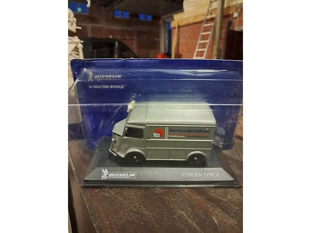 Michelin metalen auto - afbeelding 3 van  3