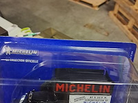 Michelin metalen auto - afbeelding 3 van  3