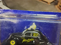 Michelin metalen auto - afbeelding 3 van  3