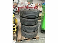 Michelin volvo autobanden (4x) - afbeelding 5 van  10