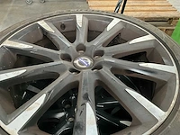 Michelin volvo autobanden (4x) - afbeelding 8 van  10