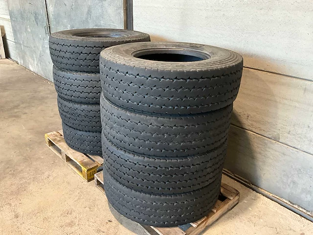 Michelin vrachtwagenbanden 315/80r22.5 (8x) - afbeelding 7 van  9