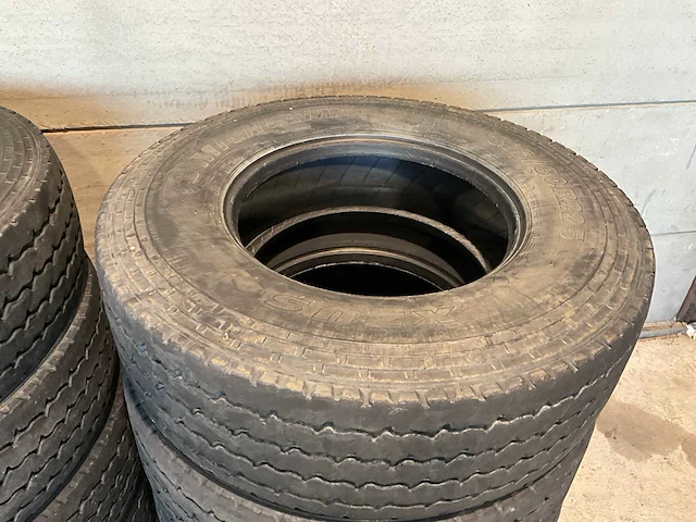Michelin vrachtwagenbanden 315/80r22.5 (8x) - afbeelding 9 van  9