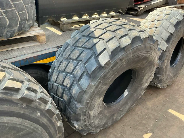 Michelin x tractorbanden 5 stuks - afbeelding 7 van  13