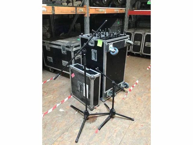 Microfoonstatief kit in flightcase 10x klein - 15x groot - afbeelding 1 van  2