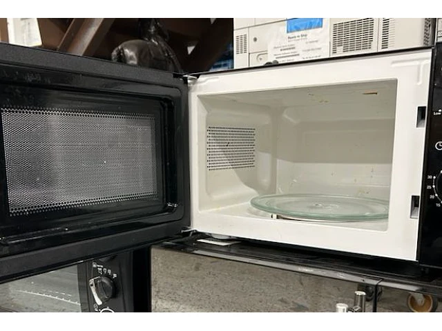 Microgolf ok - afbeelding 2 van  3