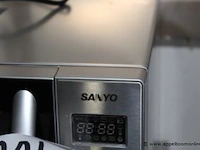 Microgolf sanyo - afbeelding 2 van  2