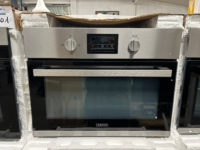 Microgolf zanussi - afbeelding 1 van  8