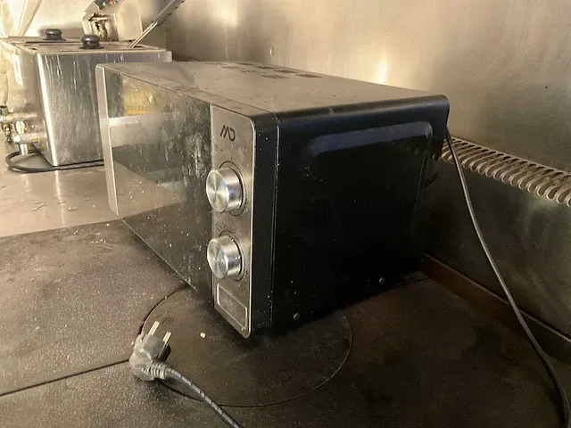 Microgolfoven aad unicom model mmo-7710 - afbeelding 3 van  5