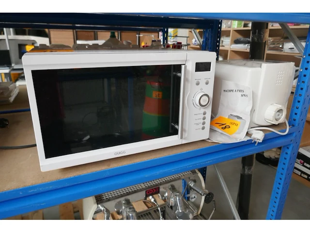 Microgolfoven, pastamachine, oven - afbeelding 1 van  6
