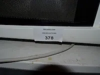 Microgolfoven whirlpool, airfryer tefal, verrijdbare airco, ronde wandklok - afbeelding 2 van  9
