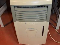 Microgolfoven whirlpool, airfryer tefal, verrijdbare airco, ronde wandklok - afbeelding 7 van  9