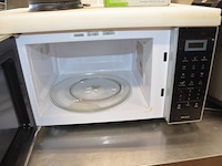 Microgolfoven whirlpool, waterkoker, keukenweegschaal - afbeelding 5 van  5