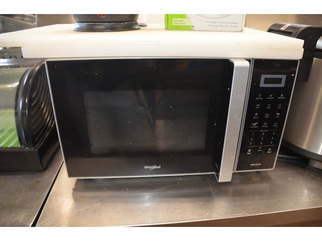 Microgolfoven whirlpool, waterkoker, keukenweegschaal - afbeelding 4 van  5