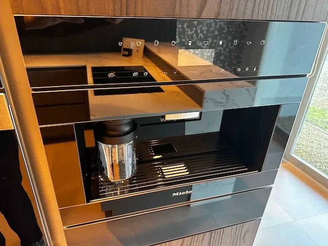 Miele - cva7440 - koffie apparaat (c) - afbeelding 1 van  2
