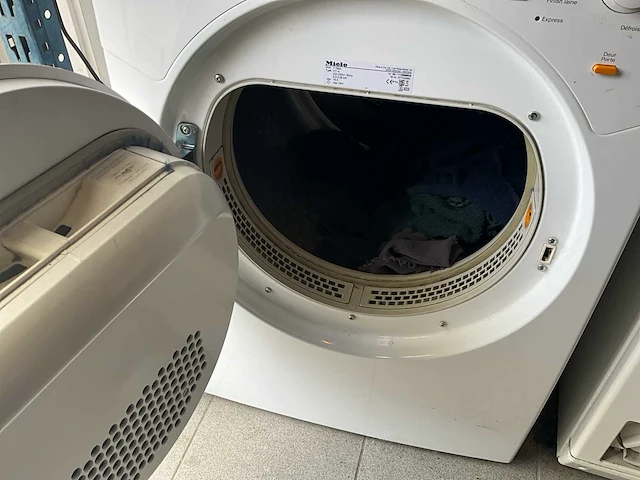 Miele softtronic t 7934 droogkast - afbeelding 2 van  4