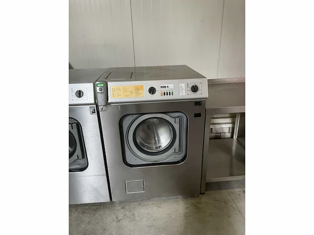Miele ws 5073 av industriële textielwasmachine - afbeelding 2 van  4