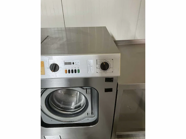 Miele ws 5073 av industriële textielwasmachine - afbeelding 3 van  4