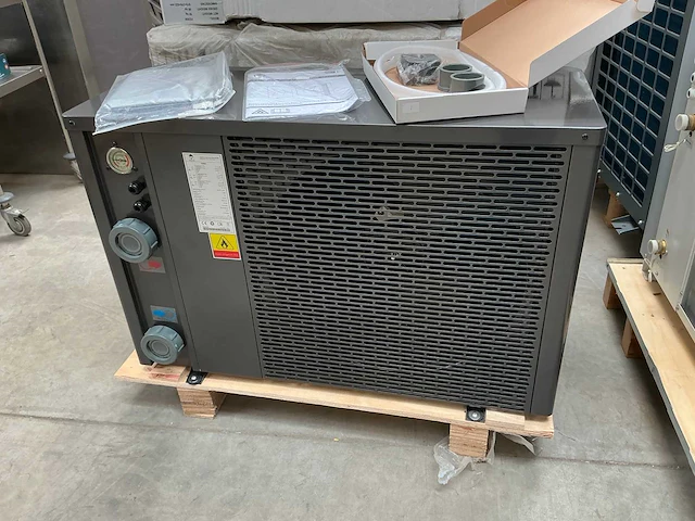 Miglio fer12 zwembad warmtepomp 12,5kw - afbeelding 3 van  9