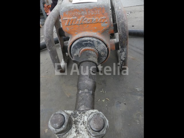 Mikasa betontrilnaad - afbeelding 1 van  4