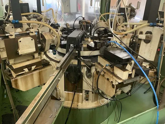 Mikron multifaktor 60012 multi freesmachine - afbeelding 9 van  12