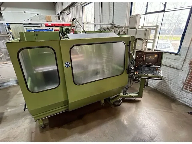 Mikron wf71d verticaal bewerkingscentrum - afbeelding 2 van  9