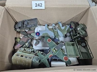 Militair modelbouw gebruikssporen - afbeelding 1 van  3