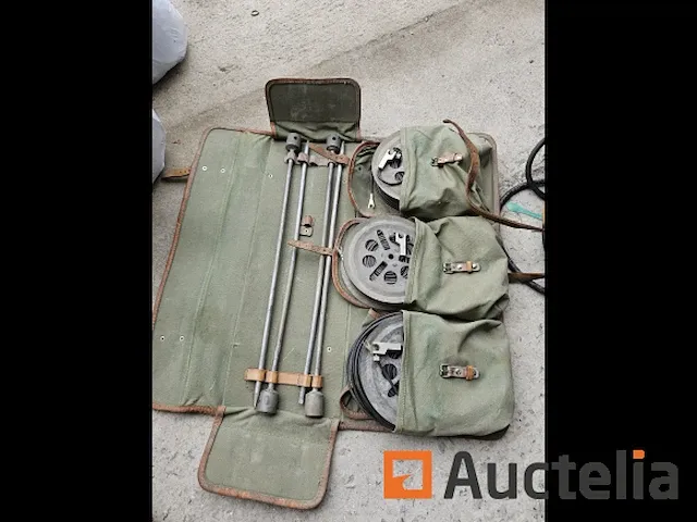 Militaire tas met gereedschap - afbeelding 3 van  5