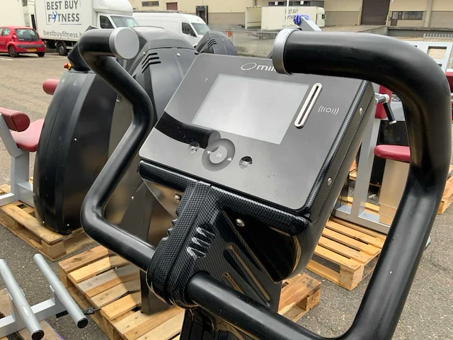Milon set 8x kracht 3x bike 3x crosstrainer circuit krachtstation - afbeelding 2 van  18