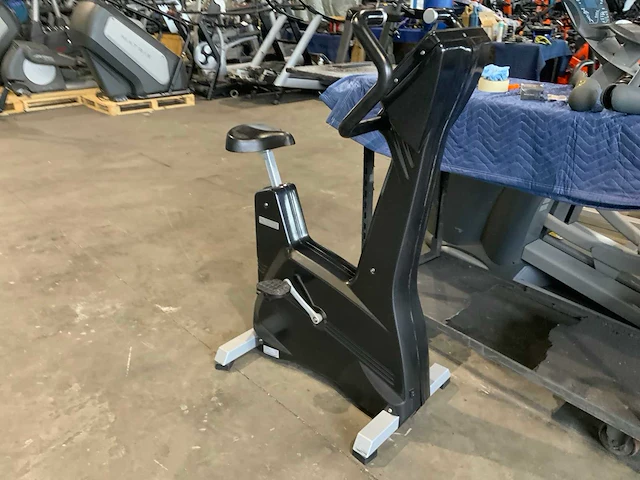 Milon set 8x kracht 3x bike 3x crosstrainer circuit krachtstation - afbeelding 5 van  18