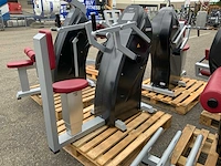 Milon set 8x kracht 3x bike 3x crosstrainer circuit krachtstation - afbeelding 13 van  18