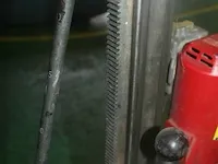 Milwaukee boorstatief met boormachine - afbeelding 5 van  7