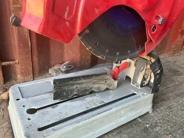 Milwaukee chs 355 steenzaagmachine - afbeelding 4 van  5