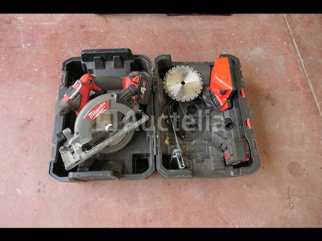 Milwaukee fuel borstelloze cirkelzaag op batterijen - afbeelding 4 van  9